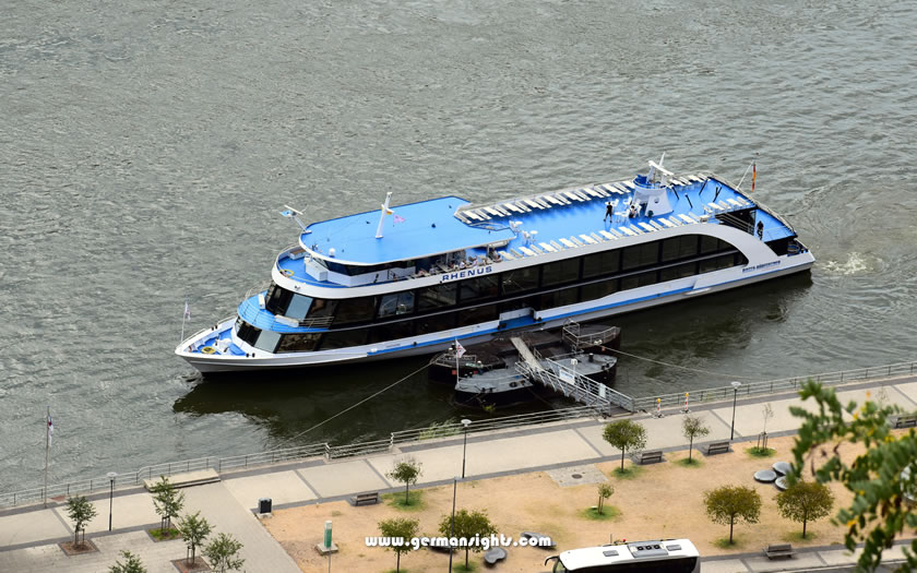 The Rhine ferry between St Goar and St Goarshausen