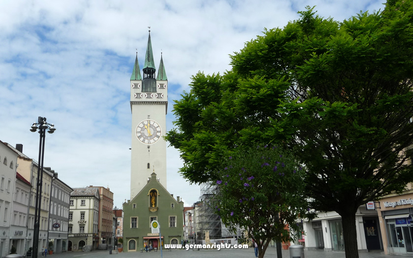 The Stadtturm ('city tower') in the pedestrian centre of Straubing